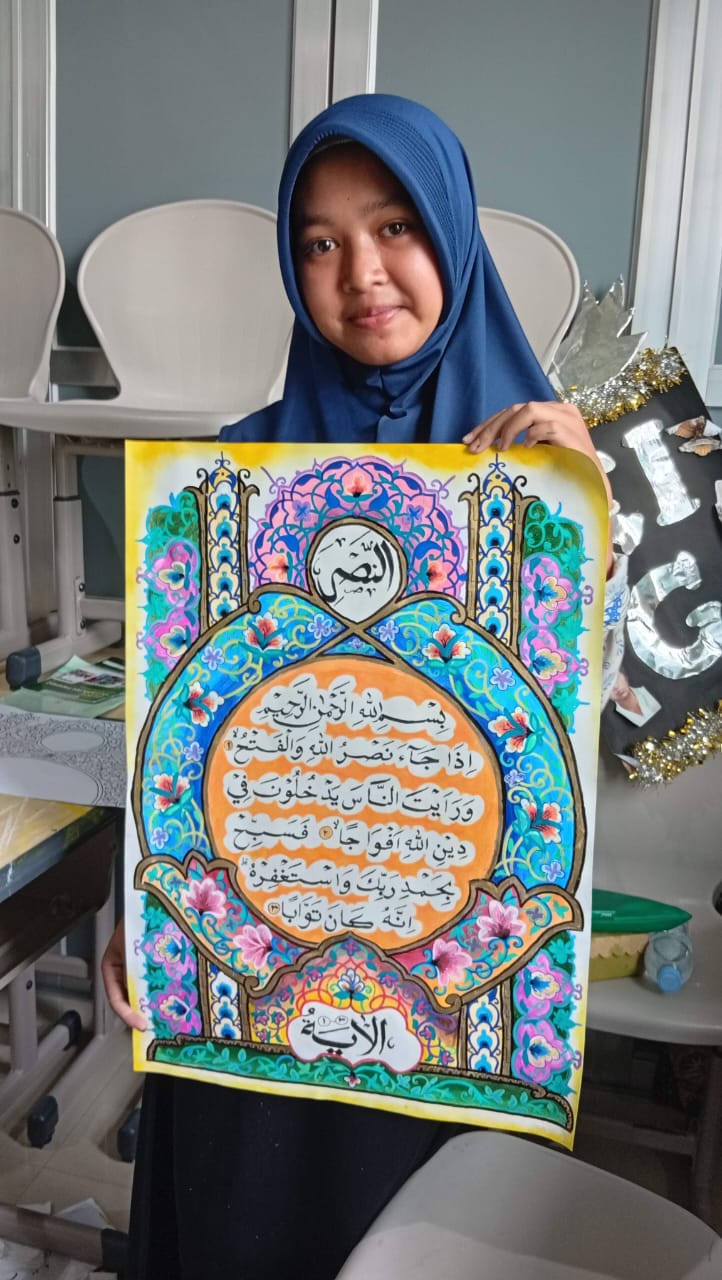 Belajar Handam Secara Intensif, Murid MTsN 6 Kulon Progo Sabet Juara 2 Kaligrafi Putri